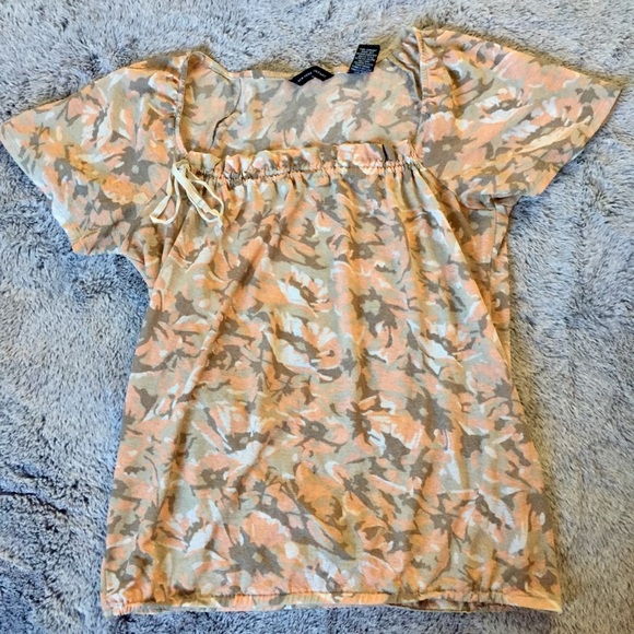 NOT FOR SALE DONT BUY! Cream/Pink Floral New York & Co Top Size S - Picture 5 of 8